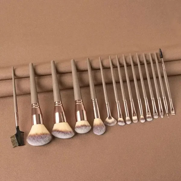 Makeup Brush Set - Image 7