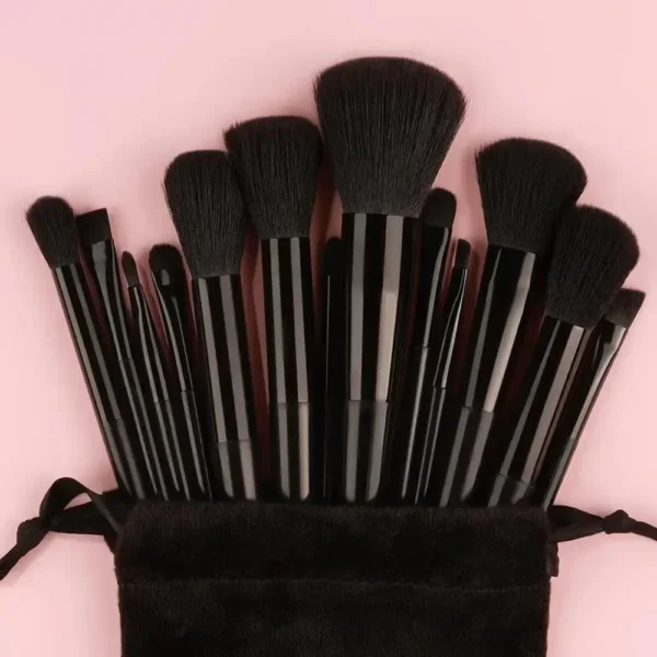 Makeup Brush Set - Image 28